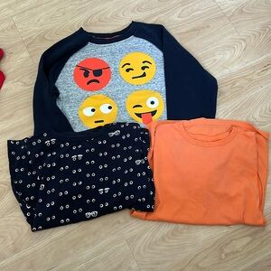 Crew neck sweatshirt and t-shirts bundle